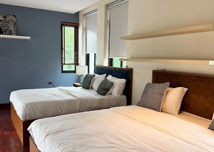 Bkk Luxuxy Pool 4br Бангкок