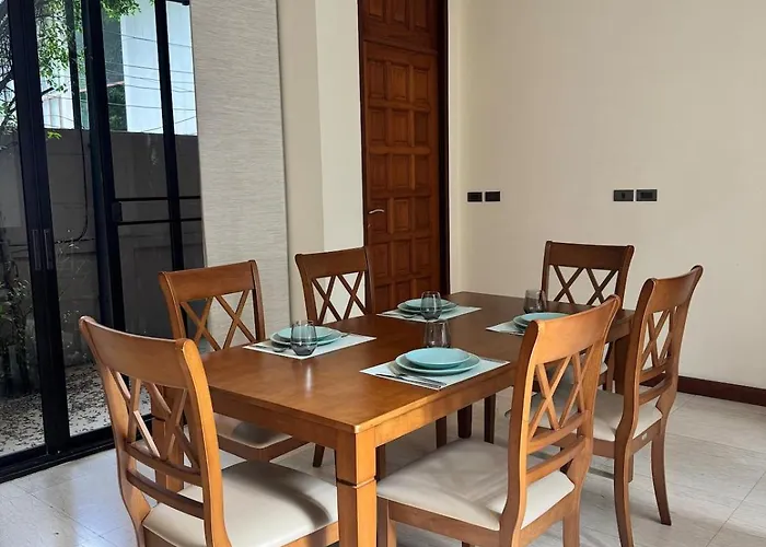 Bkk Luxuxy Pool 4br