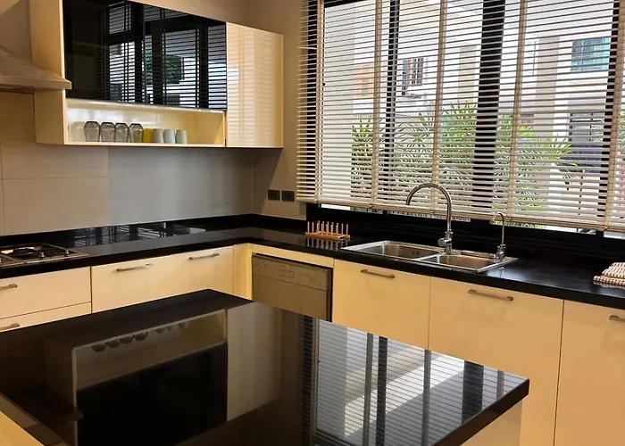 Bkk Luxuxy Pool 4br Вилла *